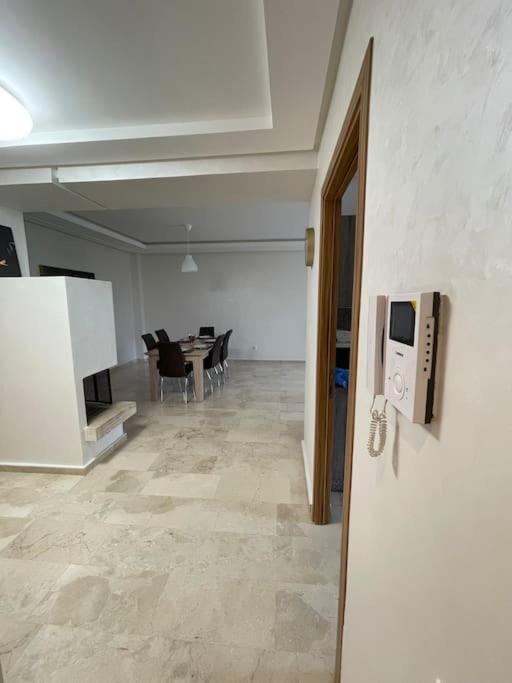 Chic & Cosy Flat Near Airport Lockbox Fast Wifi Apartment Nouaceur Exterior photo